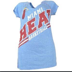 NWT Miami Heat 5th & Ocean womens Blue Tee women’s size large